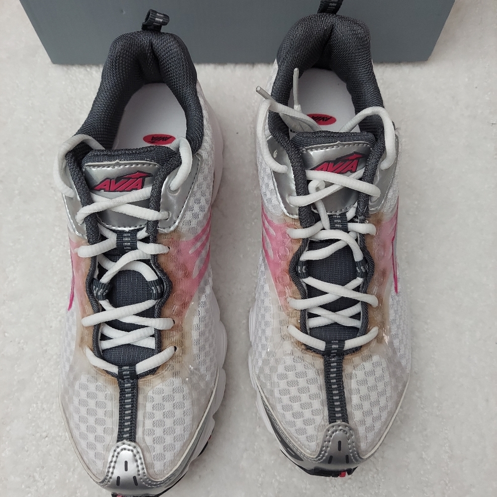 NIB. WOMEN'S AVIA RUNNING SGR 2. SIZE 6. Medium width - Picture 14 of 16